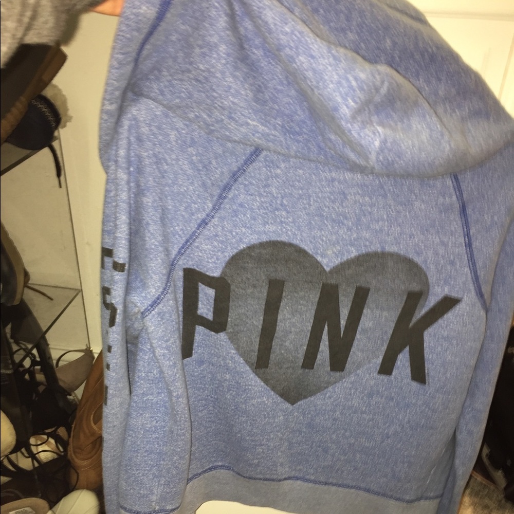 Sweatshirt - Picture 2 of 3